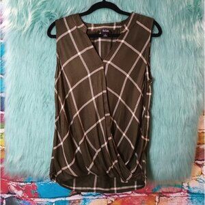 A.N.A Green White and Yellow V-Neck Sleeveless Layered High Low Top Size S